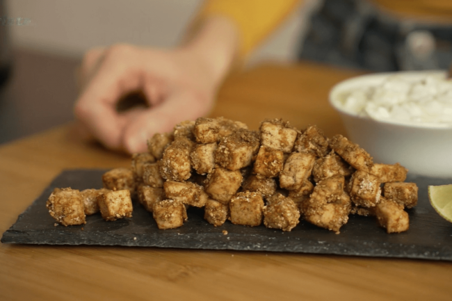 Tofu fritto in friggitrice ad aria