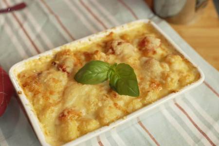 Sorrento-style gnocchi with confit cherry tomatoes in air fryer