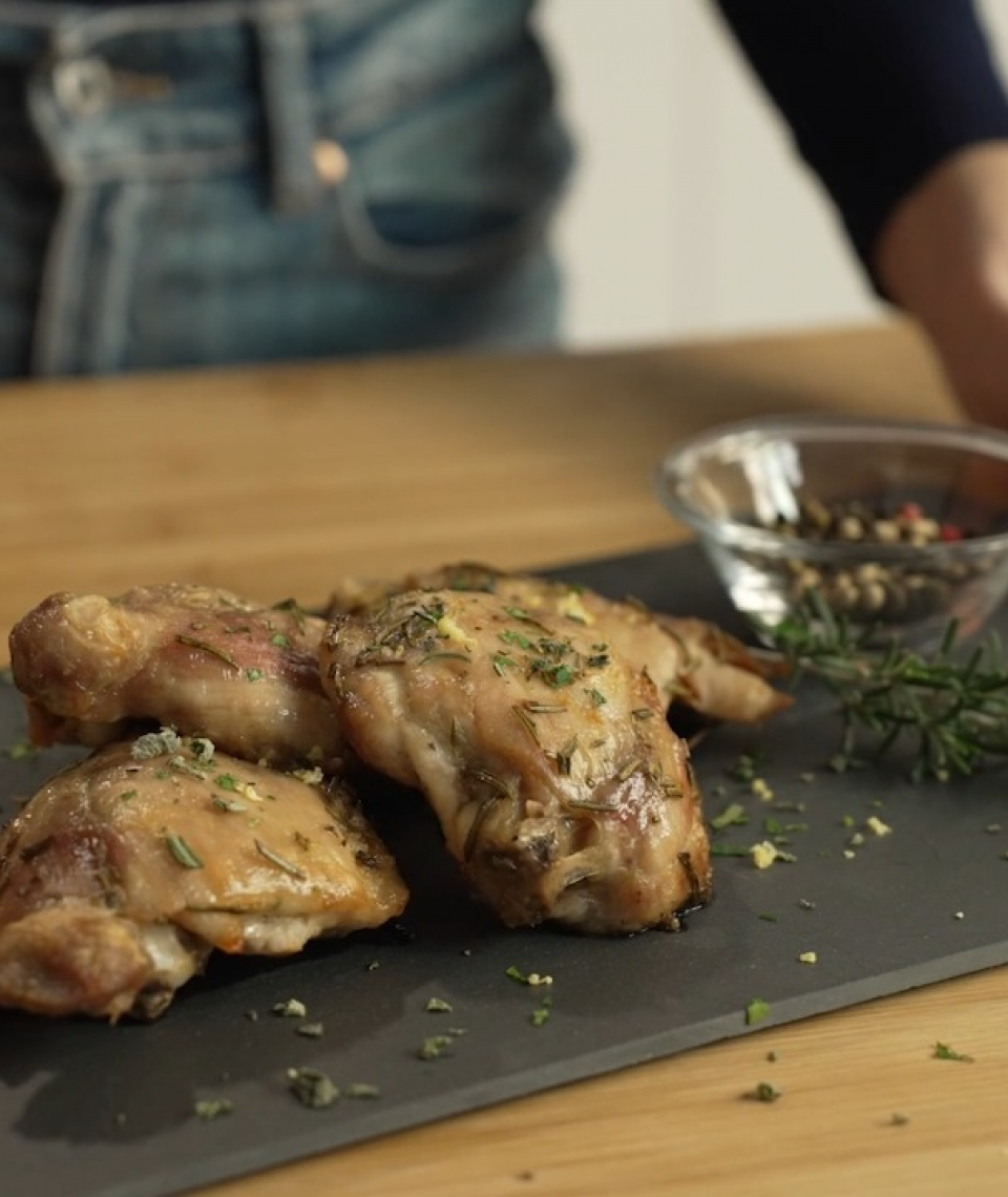 Sovracosce di pollo alle erbe aromatiche in friggitrice ad aria