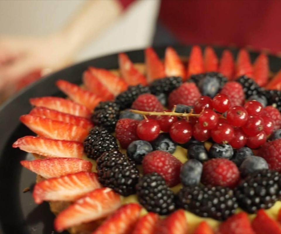 Fruit tart in air fryer