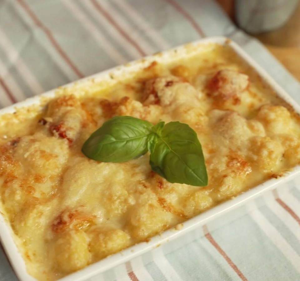 Sorrento-style gnocchi with confit cherry tomatoes in air fryer