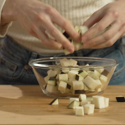 Cut and arrange the aubergines