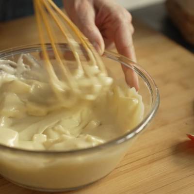 mix the ingredients for apple muffins