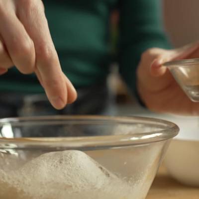 mix the ingredients for apple muffins