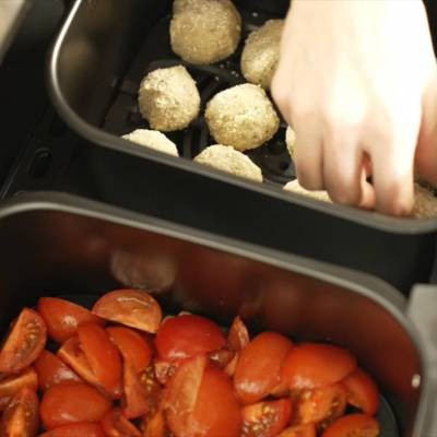 place meatballs in the air fryer