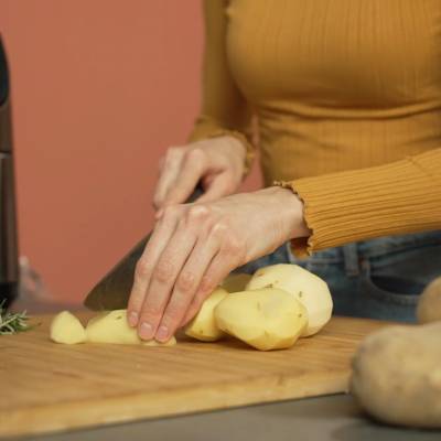 Wash and cut the potatoes