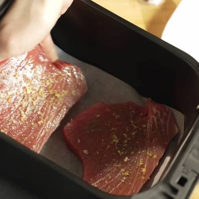 cook the tuna in air fryer